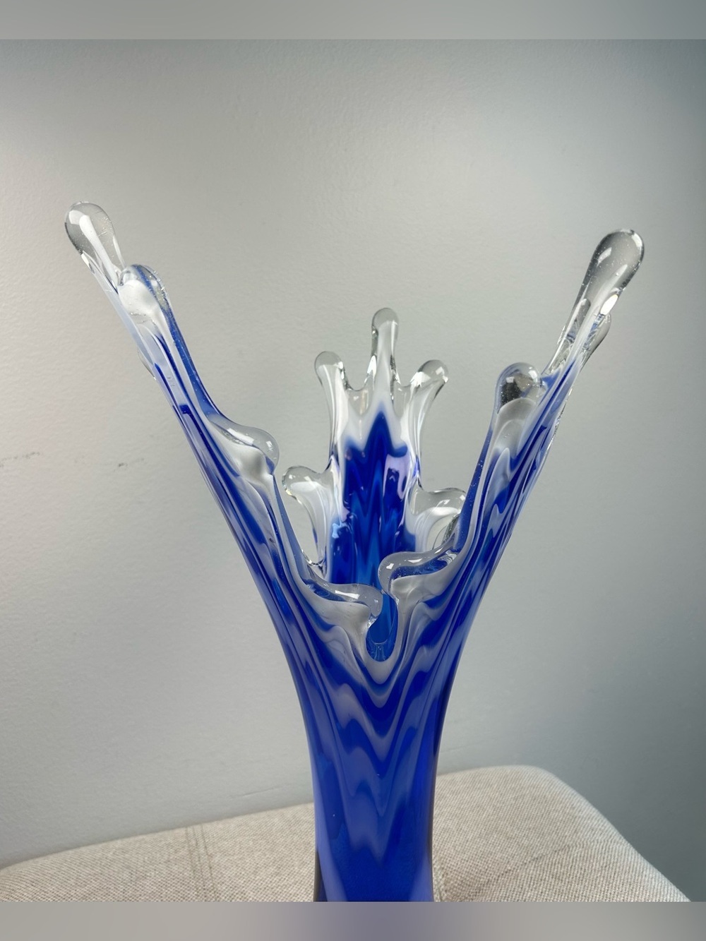 Murano Cobalt Blue & White Splash Vase Vintage 15’ Frozen Leaf Look Great Cond! - Picture 2 of 12